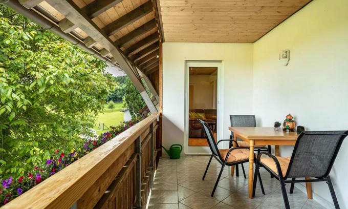 Waldburg Apartamento | Urlaub auf dem Hirschhof Stehle