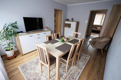 Hajnowka Apartamento | Urocze mieszkanie z widokiem na Puszczę Białowieską