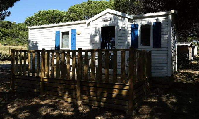 Bizanet Casa | Ushuaïa Villages Camping Figurotta *** - Mobile Home Le Ciel 32m² - 2 bedrooms + air conditioning + TV + uncovered terrace 6 people