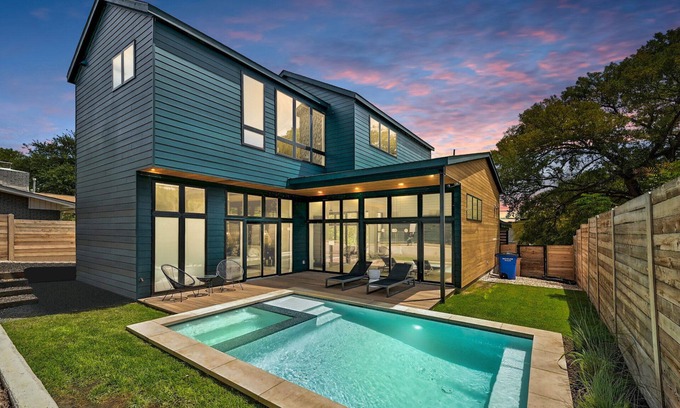 Riverside Casa | UT Football Fave - Pool + Hot Tub, Tulum Inspired!