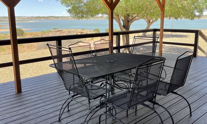 Quay County Casa | Ute Sunset Lake House-3 Bed/2 Bath Lakefront Home