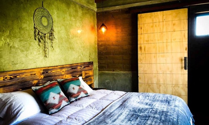 San Antonio de las Minas Cabina | UvaUva 1 | retiro ecológico | Cama King-Balcón