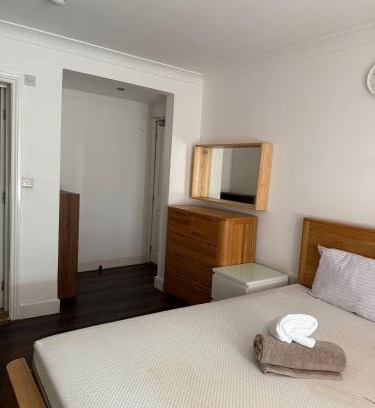 Brunel Casa | Uxbridge Brunel Uni En-suite Room 2