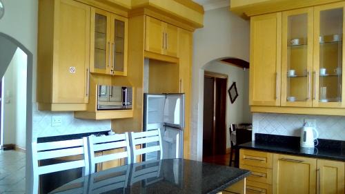 Summerstrand Cabina | Uyolo Guest Logde