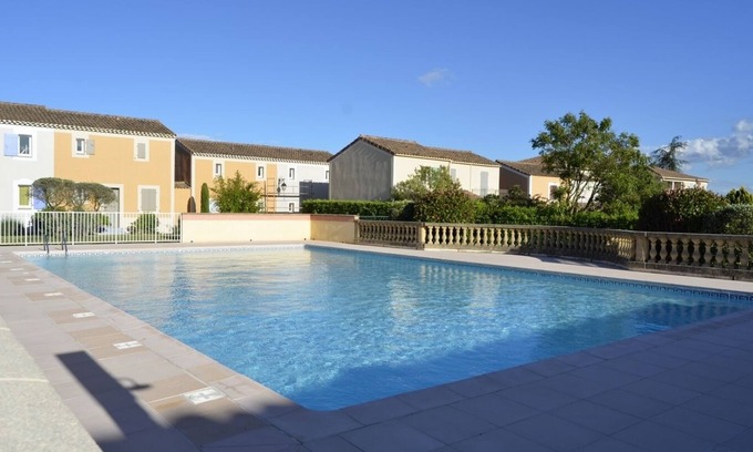 Uzes Apartamento | APARTAMENTO UZES RESIDENCE LES BASTIDES