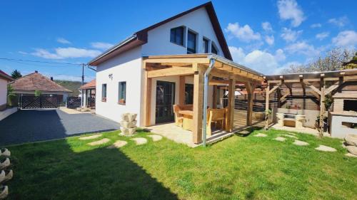 Balatonendred Apartamento | Vályog Vendégház