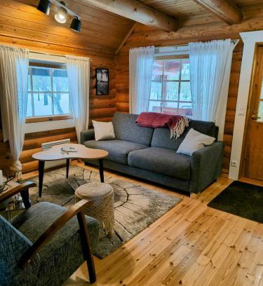 Kittila Chalet De Esquí | Vähäreinari, mökki Ylläksellä - uudet varaukset syyskuusta 2025 alkaen sisältävät liinavaatteet ja loppusiivouksen