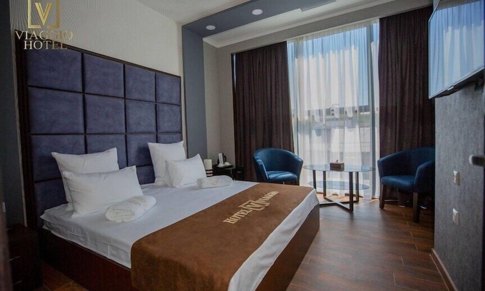 Kentron Hotel | V hotel & tours