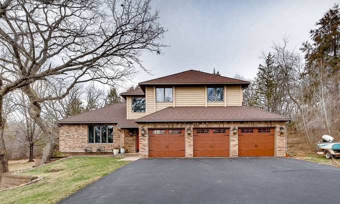Hudson Casa | V's Cabin - Close to Troy Beach on the St. Croix & Downtown Hudson, WI