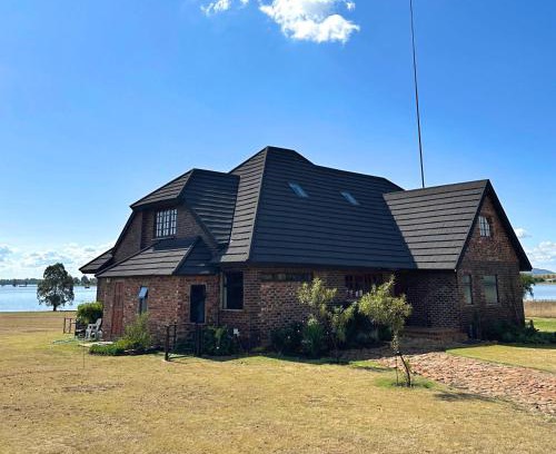 Metsimaholo Casa | Vaal Dam Getaway