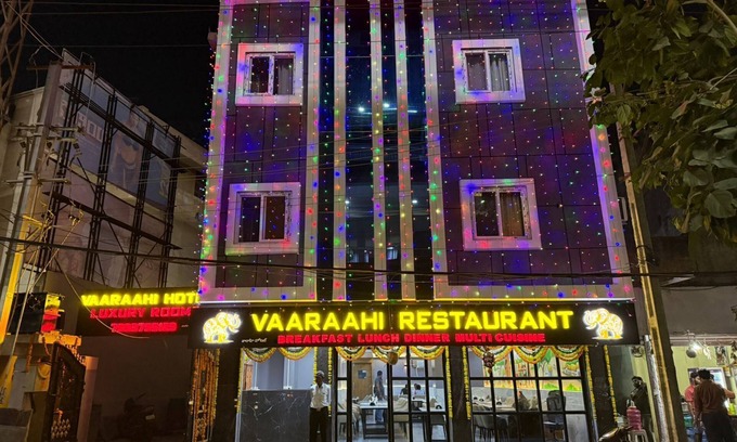 Hyderabad Hotel | Vaaraahi Hotel