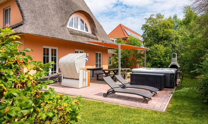 Hohenkirchen Casa | Vacation home for 13 guests with 400m² in Hohenkirchen OT Beckerwitz (147665)