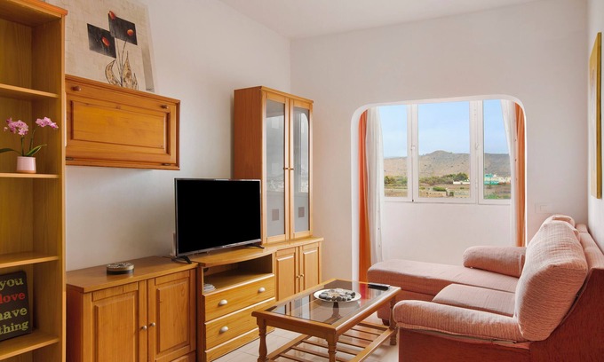 Las Palmas de Gran Canaria Apartamento | Casa de vacaciones Casa Ferro con vistas a la montaña, balcón y Wi-Fi