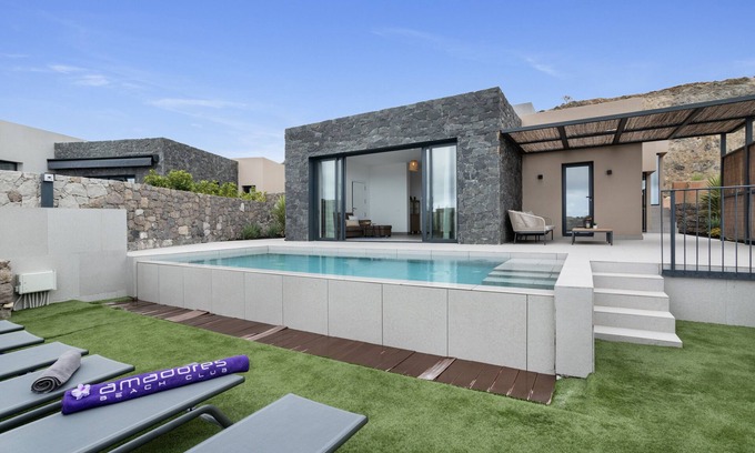 San Bartolome de Tirajana Villa | Villa de vacaciones 'Yucas 17' con vistas al mar, Wi-Fi y aire acondicionado