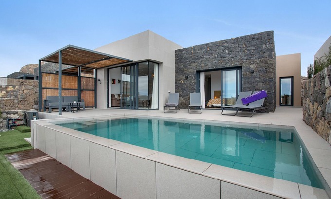 San Bartolome de Tirajana Villa | Villa de vacaciones 'Yucas 13' con vistas al mar, Wi-Fi y aire acondicionado