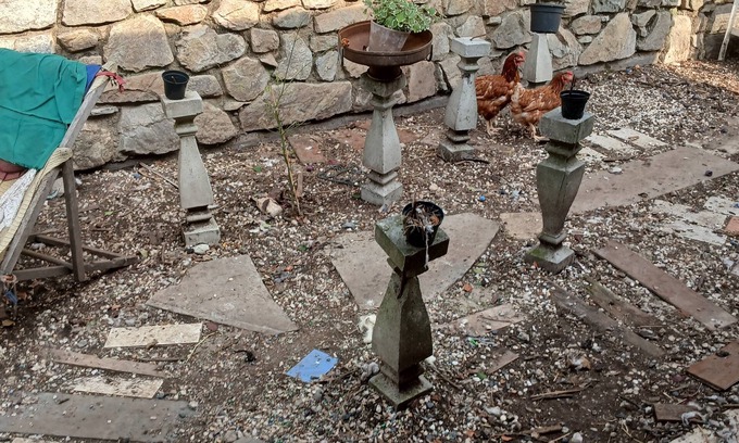 Regoledo Casa | Vacation accommodation in the woods. a bike and fresh eggs available. mon fri no wd