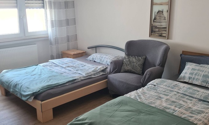 Idar-Oberstein Apartamento | Vacation and fitters' apartment (1st floor) "Am Brückchen"
