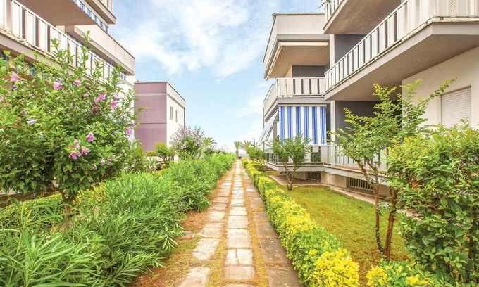 Villa Rosa Apartamento | Alojamiento de 2 habitaciones en V. R. di Martinsicuro