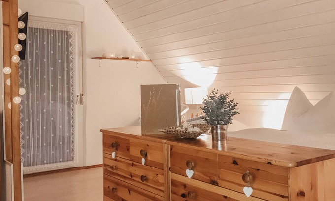 Erlenbach bei Dahn Apartamento | Vacation apartment in Dahner Felsenland, balcony and garden, Perfect for hikes