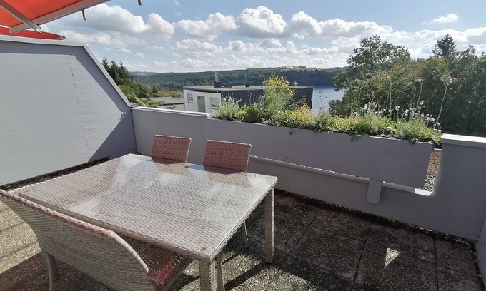 Langscheid Apartamento | Vacation apartment at the Sorpesee. Cozy apartment with balcony in Langscheid.