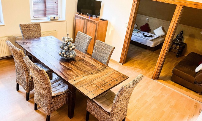 Falkensee Apartamento | Vacation apartment 150 sqm with shower for families, business, craftsmen "Casa20200"