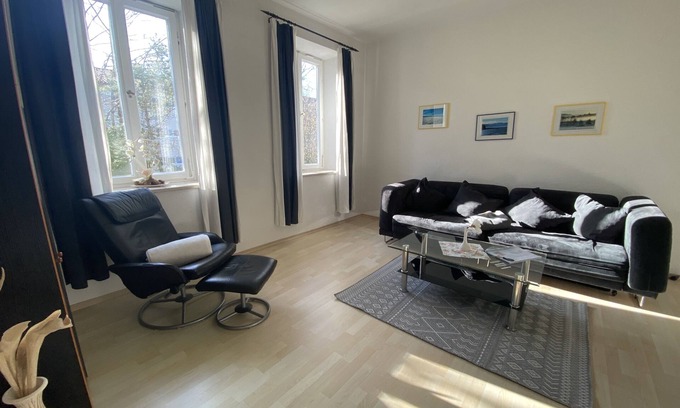 Bad Toelz Apartamento | Vacation apartment Am Franziskanergarten "Apartment Scharfreuter" with balcony