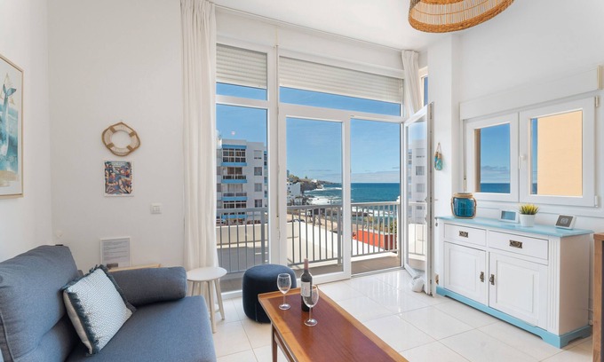 Bajamar Apartamento | Apartamento de vacaciones 'Atlantic Sunsets By Agüita Salada' con vistas al mar, balcón y Wi-Fi