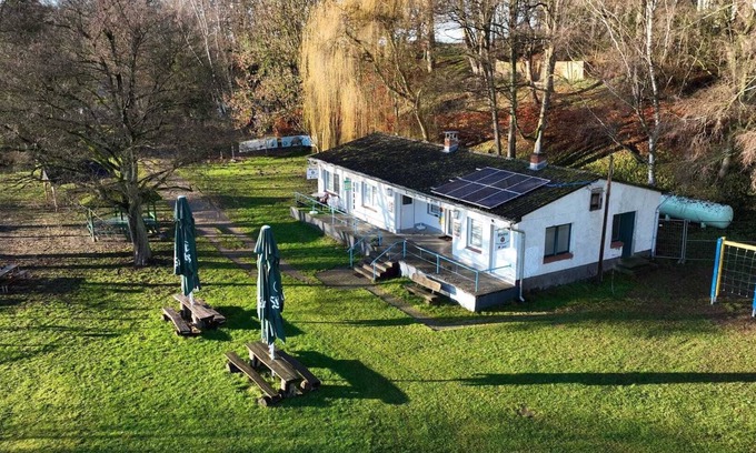 Goldberg Condominio | Vacation apartment directly on Lake Goldberg.
