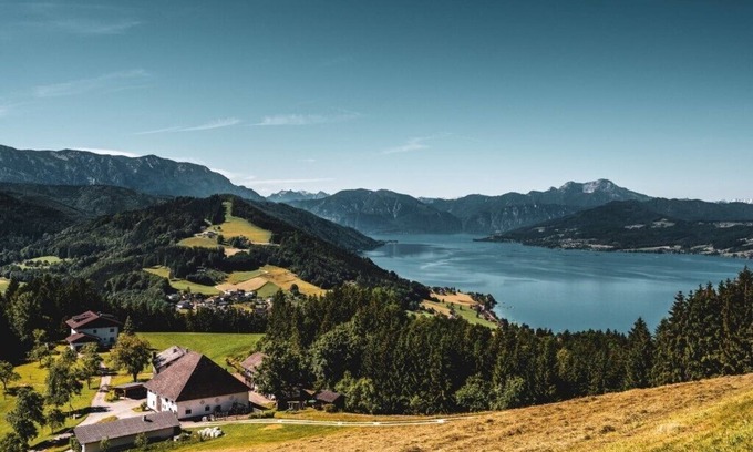 Weyregg am Attersee Apartamento | Vacation apartment Nussbaum