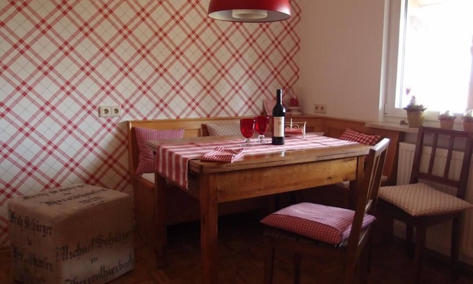 Rot am See Apartamento | Vacation apartment on a farm in a secluded location
