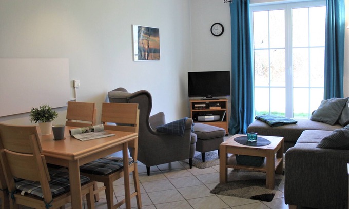 Gollwitz Apartamento | Vacation apartment "Ruhepol" on Poel