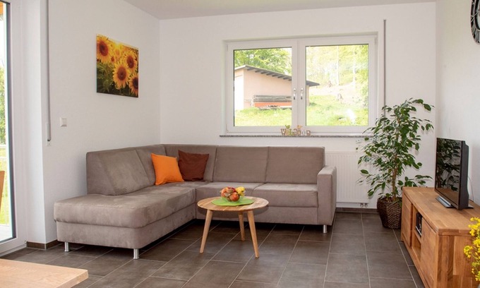 Laichingen Apartamento | Vacation apartment Sonnenblume, 57 sqm, 2 bedrooms, south balcony, max. 4 persons