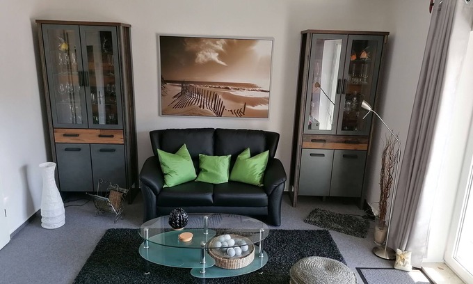 Lalendorf Apartamento | Vacation apartment Seezugang - Holiday apartments by the lake in the center of Mecklenburg