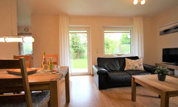 Westerdeichstrich Apartamento | Vacation away from the hustle and bustle for up to 4 people, dogs allowed