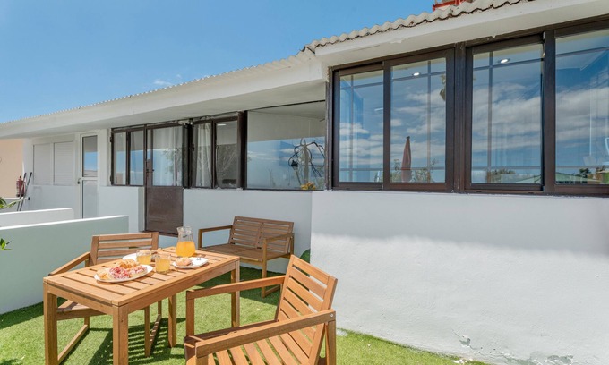 Armenime Apartamento | Vacaciones 'Beautiful Sea View and Pool Finca 3' con piscina compartida, terraza privada y Wi-Fi