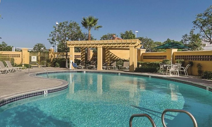 Guasti Casa | Vacation Day Is Always A Great Idea! Enjoy Spacious unit and Pool Access!