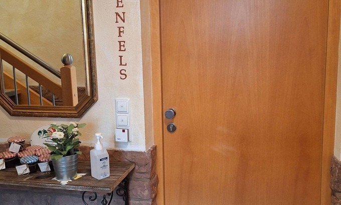 Bruchweiler-Baerenbach Apartamento | Vacation apartment Drachenfels - Haus Wiesengrund