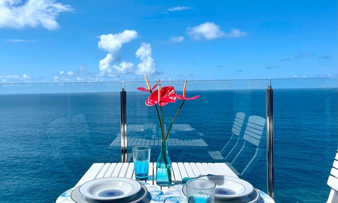Los Realejos Apartamento | Vacaciones 'Exclusive Views On Top Of The Ocean' con vistas al mar, terraza privada y Wi-Fi