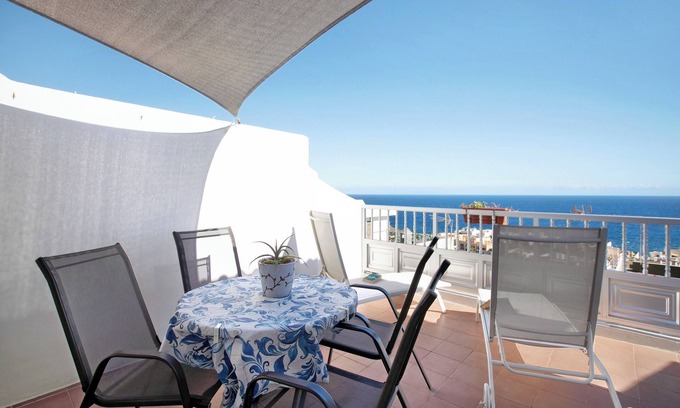 La Jaca Apartamento | Casa de vacaciones "Attico Drago" cerca de la playa con terraza y Wi-Fi