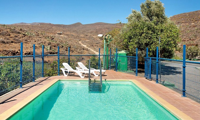 Ingenio Casa | Casa Rural Aguatona con vistas a la montaña, piscina, jardín, aire acondicionado y Wi-Fi
