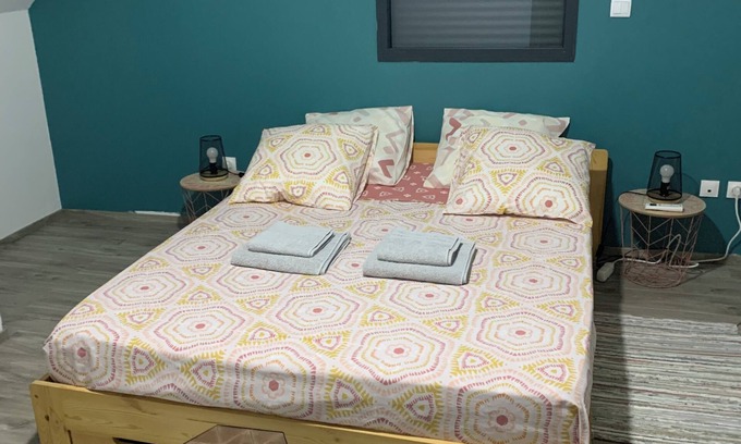 Joue-les-Tours Casa | Vacation home, family, friends or business trip.