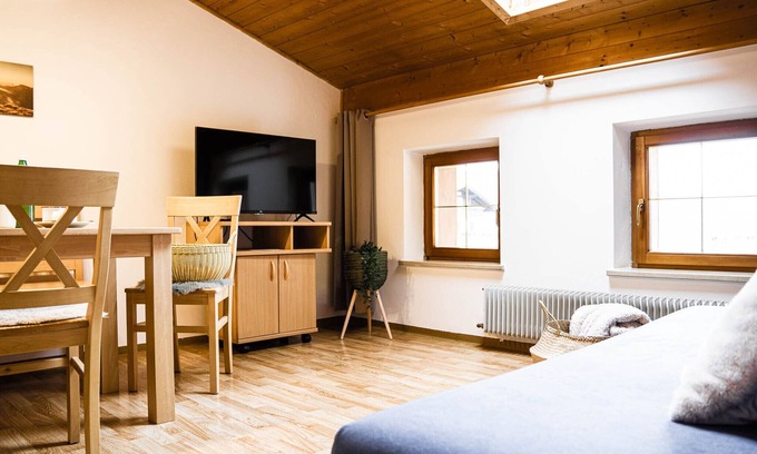 Rasa Apartamento | Vrbo Property
