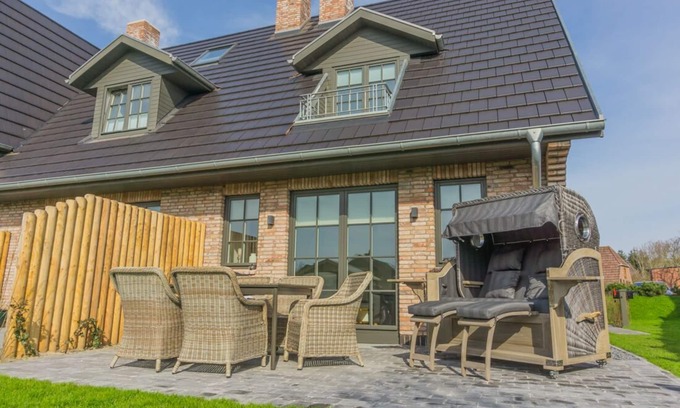 Westerland Casa | Vacation home for up to 6 people with garden and sauna.