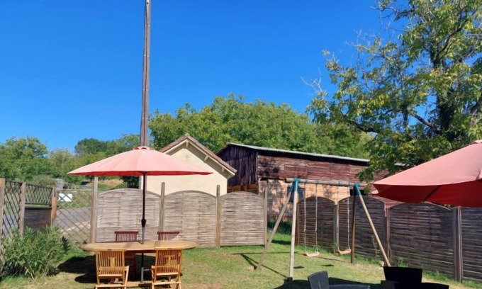 Sainte-Nathalene Casa | Casa de vacaciones du Petit Touron en Sainte-Nathalène - 6 personas, 2 dormitorios