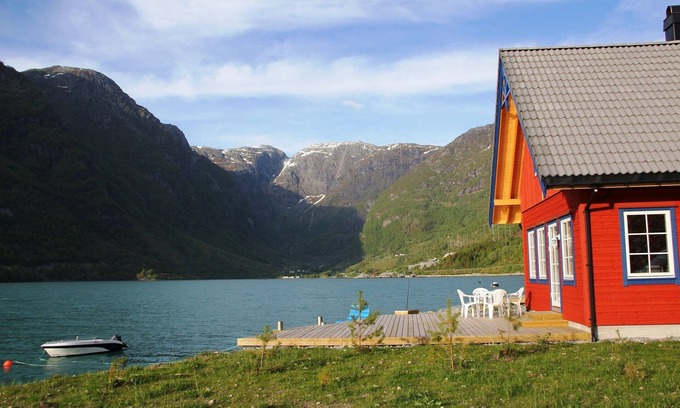 Mauranger Casa | Vacation home in beautiful Fjord Norway - motorboat for hire.