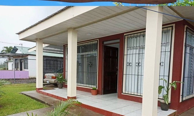 El Tanque Casa | Vacation home just 10 minutes from downtown La Fortuna!