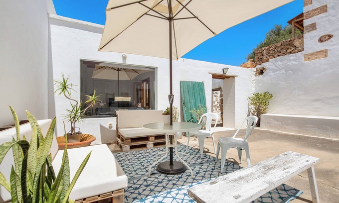 Pájara Casa | Casa de vacaciones 'La Casa de Petrita' con vistas a la montaña, jardín y Wi-Fi