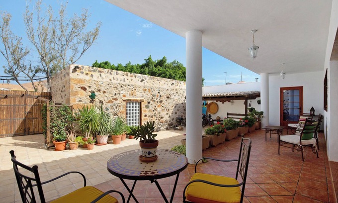 Pájara Casa | Casa de vacaciones "Las Raíces" con vistas a la montaña, 2 terrazas privadas y Wi-Fi