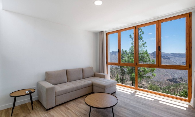 Artenara Casa | Casa de vacaciones 'Los Mojones' con vistas a la montaña, Wi-Fi y aire acondicionado
