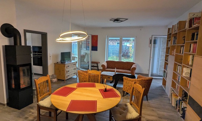 Weener Casa | Vacation home Magnolia Möhlenwarf - conservatory and garden 4 persons + pet